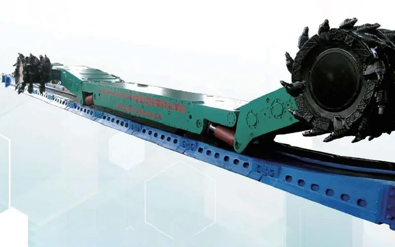 Угольный комбайн с переменно-токовой электровлекущей передачей типа MG2x100-468-BWD (2FCJ) (8)